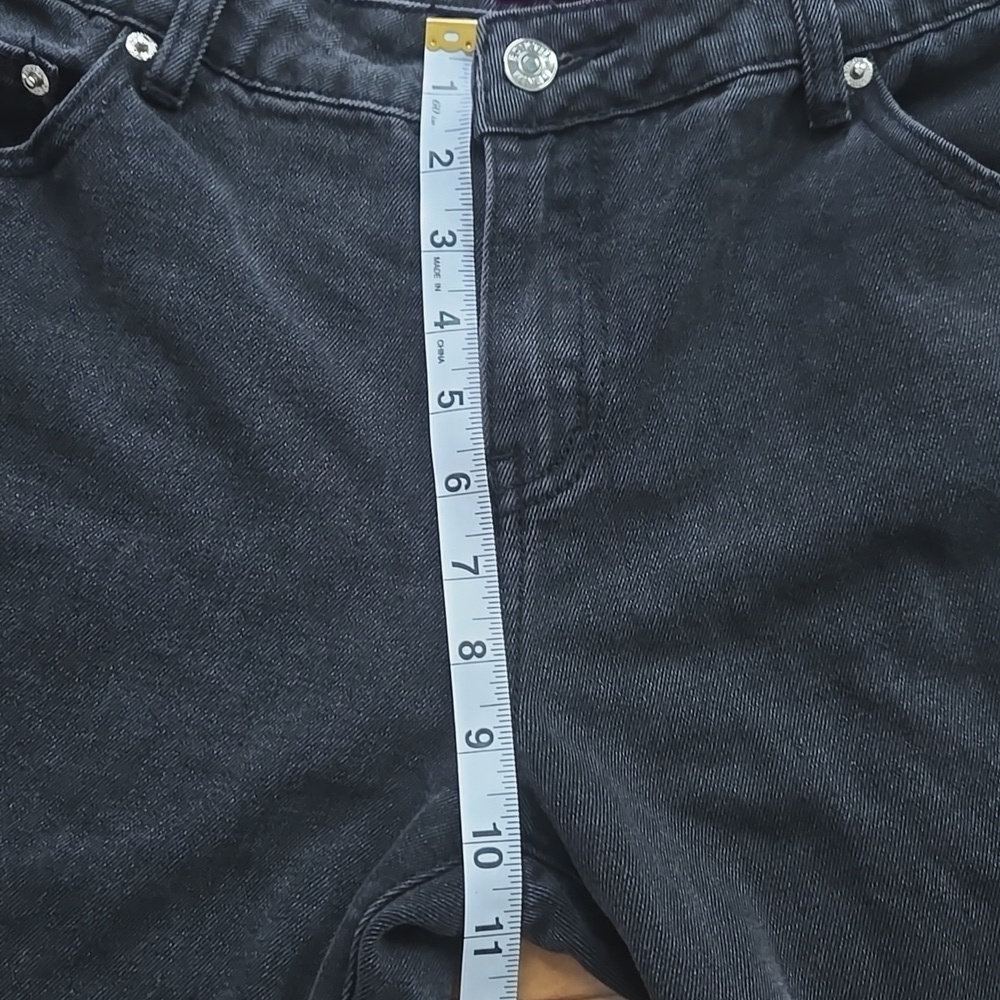 EDIKTED Low Rise Wide Leg Jeans Washed Charcoal Black Denim Size XL - Picture 9 of 11